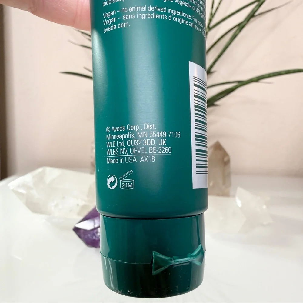 Aveda Botanical Repair™ Strengthening Leave-In Treatment 3.4 fl oz. / 100ml - Picture 13 of 13